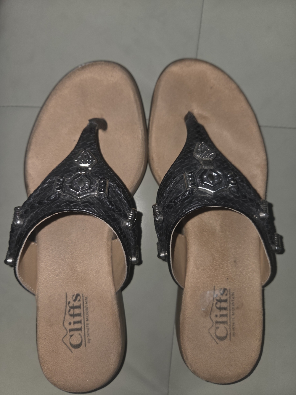CLIFFs by White Mountain Black Embellished Thong Sandals
